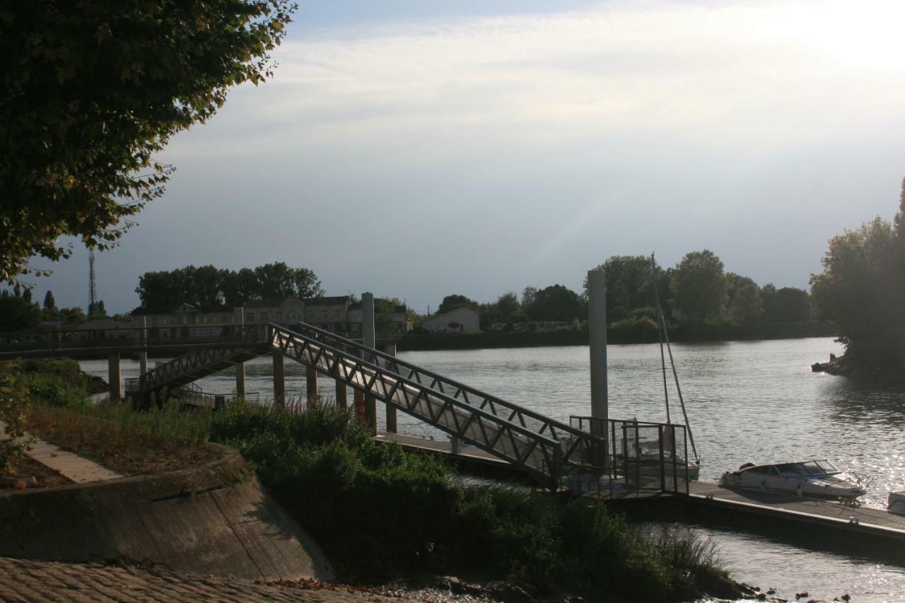 Quai Souchet Villa Libourne Exterior foto